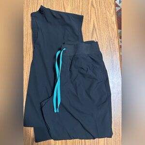 Women’s FIGS Black- Large